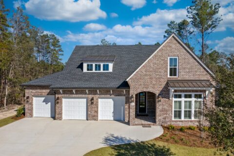 471 Shimmer Cir Freeport